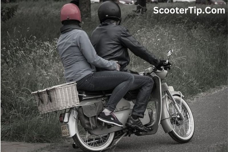 How Much Weight Can A 125cc Scooter Carry?