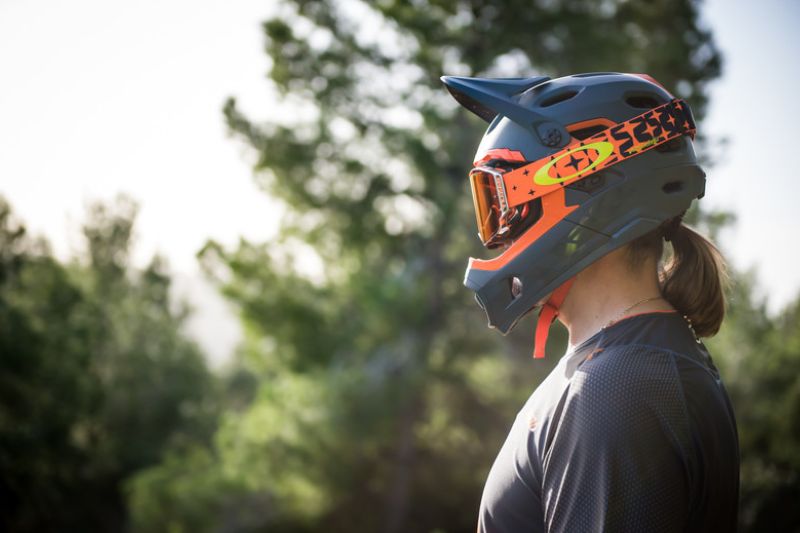 Top 10 Best Full Face Bicycle Helmet: (Tried And Tested!)