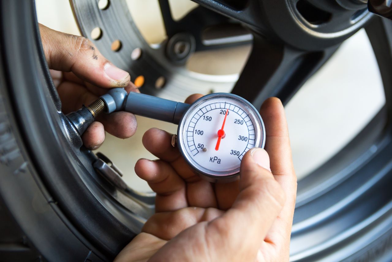What Is the Ideal 125cc Scooter Tyre Pressure? (Answered!)